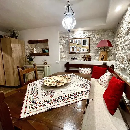 Holiday home Pesculum Nel Borgo